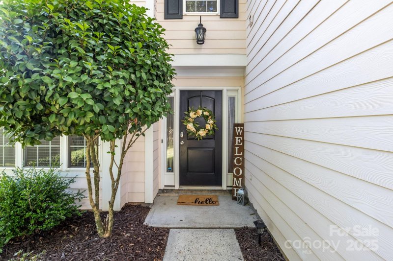 Property image 2 of 7712 Leisure Lane in Henderson Park, Huntersville, NC 28078