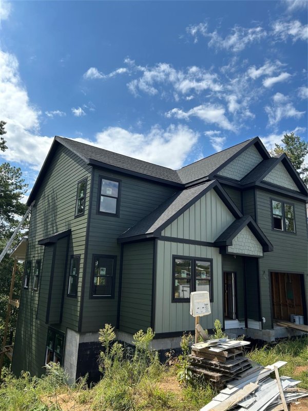 Property image 2 of 924 Newport Court in Fountain Park, Asheville, NC 28806