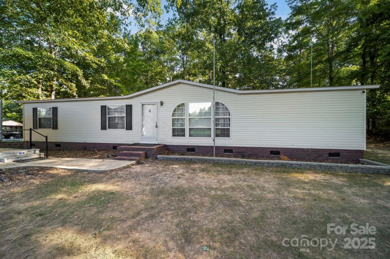 Property image 3 of 13768 Saint Thomas Drive in Island Creek, Stanfield, NC 28163