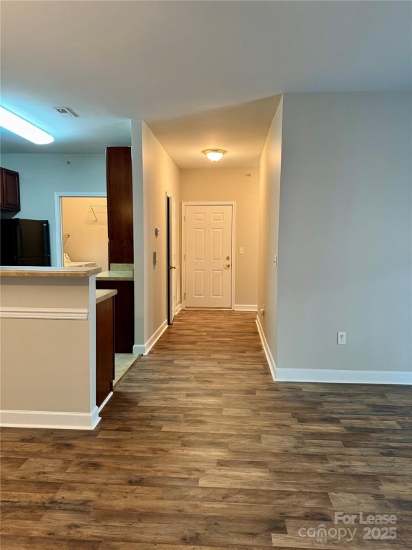 Property image 3 of 9823 Hyde Glen Court in Hyde Park, Charlotte, NC 28262