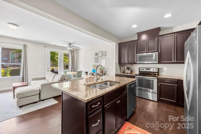 Property image 4 of 7223 Lochy Lane in Berewick, Charlotte, NC 28278