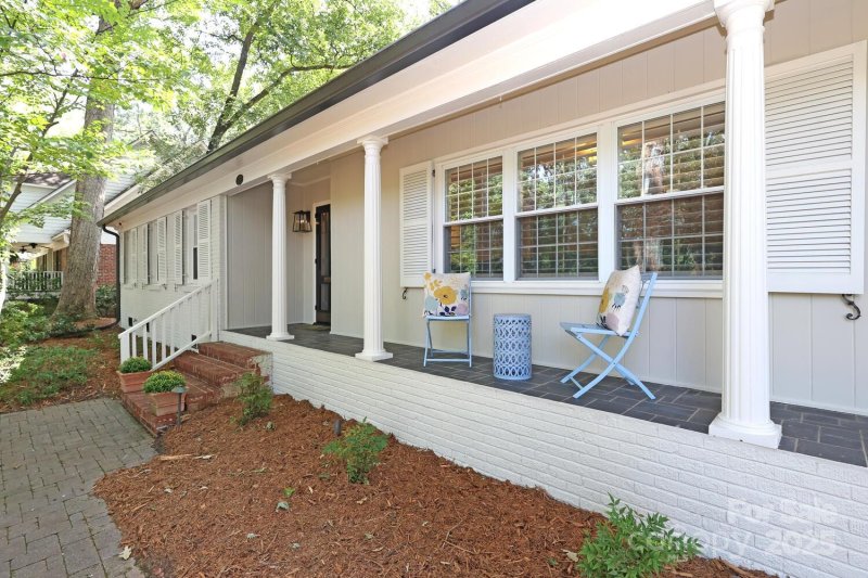 Property image 2 at 500 Ellsworth Road, Charlotte, NC 28211