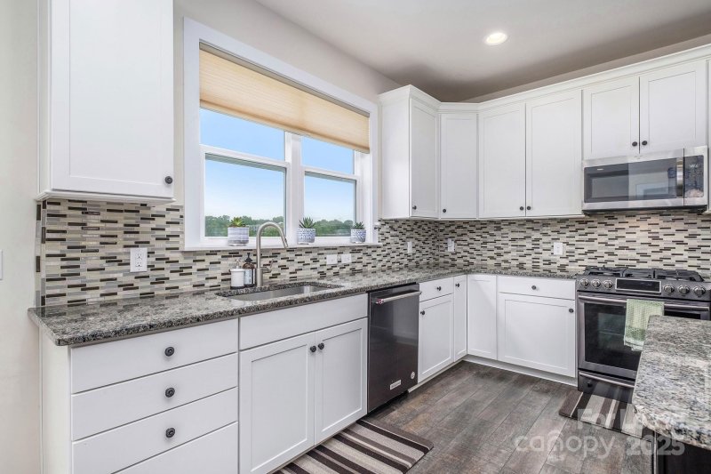 Property image 4 at 1907 Seegars Place, Charlotte, NC 28204