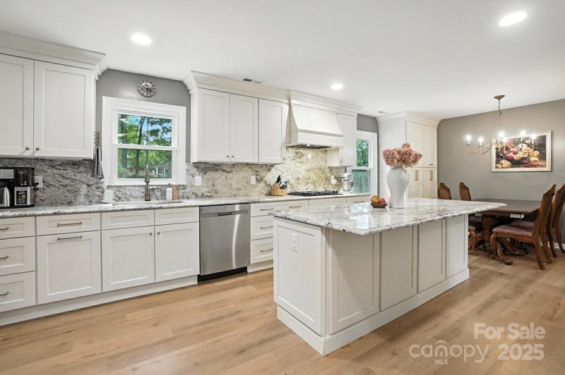 Property image 2 of 7551 Yellow Pine Court in Colony Woods, Charlotte, NC 28277