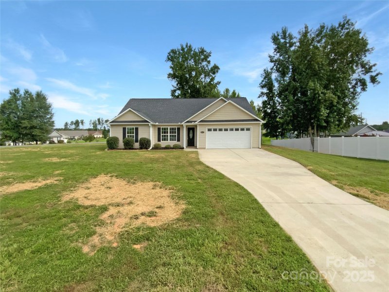 Property image 2 at 4131 Doe Ridge Lane, Lancaster, SC 29720