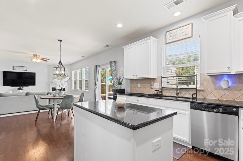 Property image 3 of 13716 Sunrise View Drive in Planters Walk, Charlotte, NC 28278