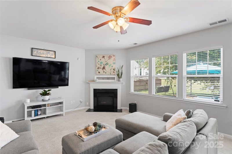Property image 5 of 13716 Sunrise View Drive in Planters Walk, Charlotte, NC 28278