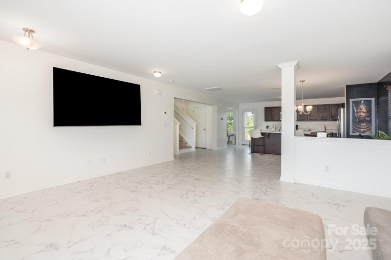 Property image 4 of 211 Clove Hitch Drive in Hidden Lakes, Statesville, NC 28677