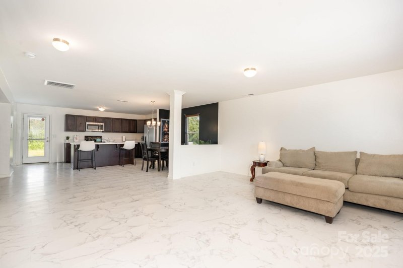 Property image 5 of 211 Clove Hitch Drive in Hidden Lakes, Statesville, NC 28677