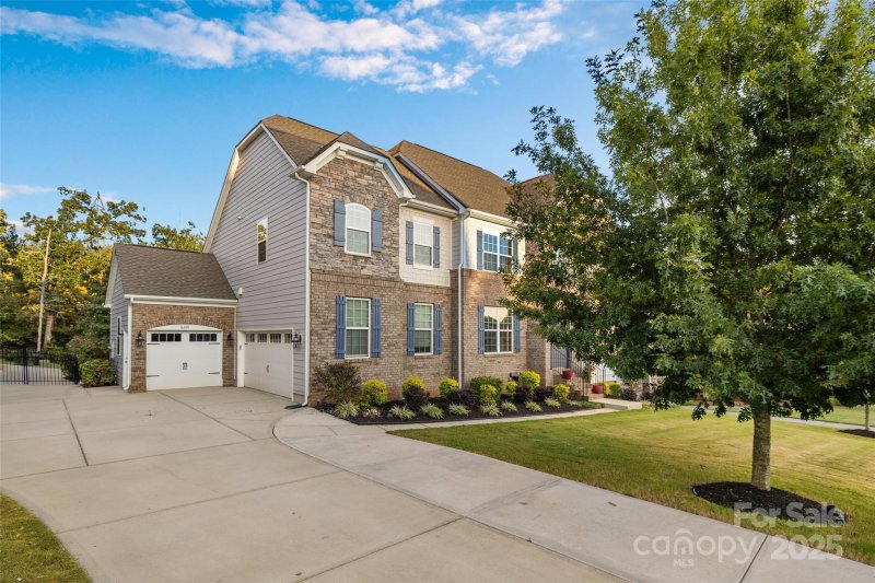Property image 4 of 16001 Arabian Mews Lane in Southern Trace, Charlotte, NC 28278