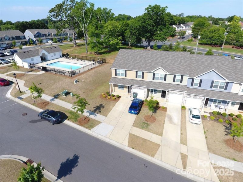 Property image 2 of 5524 John Mcdowell Place in McDowell Crossing, Charlotte, NC 28217