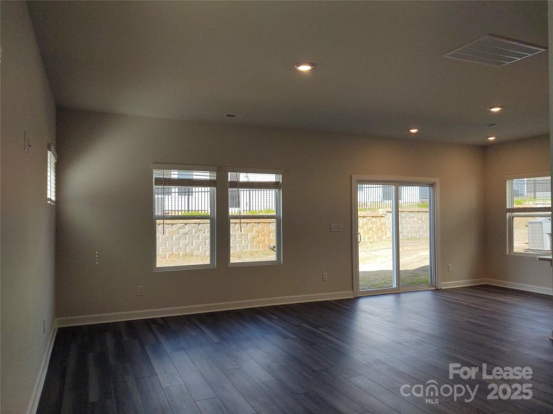 Property image 5 of 326 Hyssop Court in Anniston Chase, Fort Mill, SC 29715