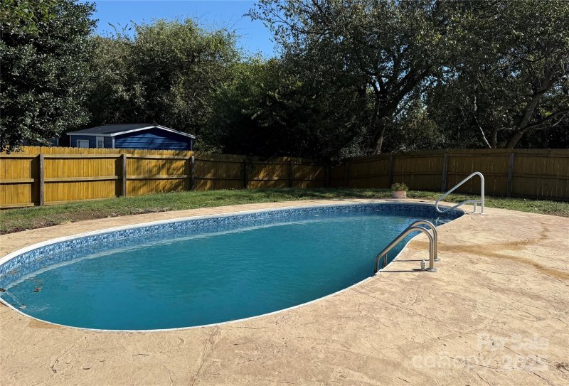 3973 Hollows Glen Court