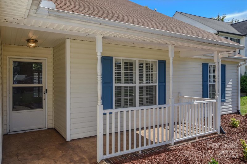 Property image 4 of 3973 Hollows Glen Court in Ivydale, Concord, NC 28027