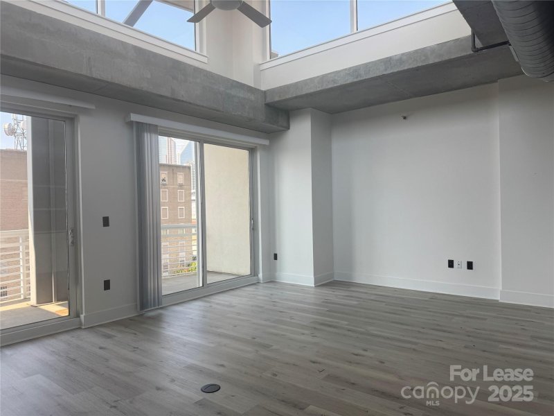 Property image 4 at 505 E 6th Street, Charlotte, NC 28202