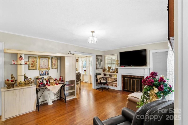 Property image 5 of 1222 E Park Drive in East Park, Gastonia, NC 28054