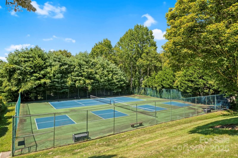 Property image 4 of 101 Deerlake Drive in Deerwood, Asheville, NC 28803