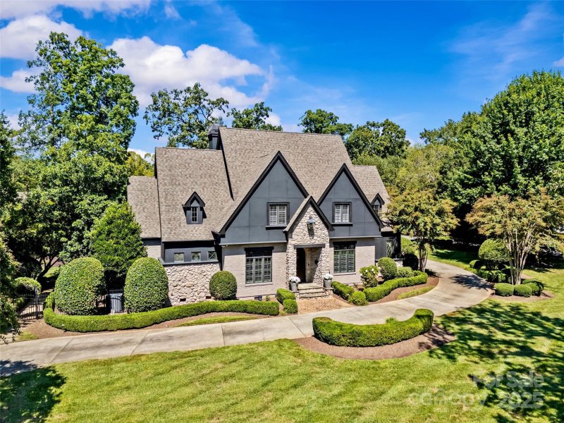 Old Foxcroft, Charlotte Community