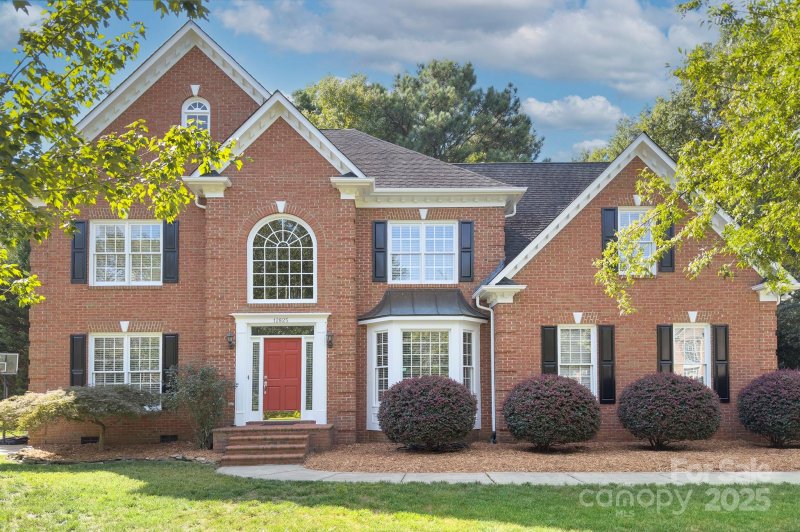 Providence Crossing, Charlotte Community