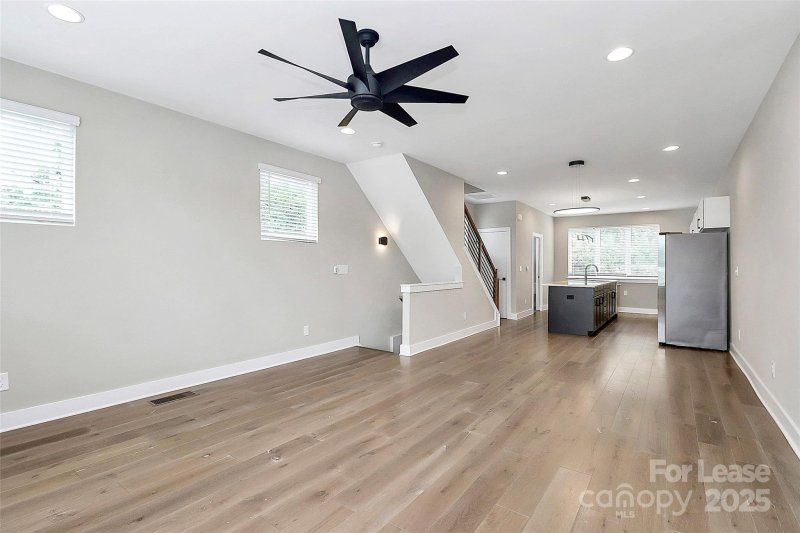 Property image 4 of 1927 W Trade Street in Smallwood, Charlotte, NC 28216