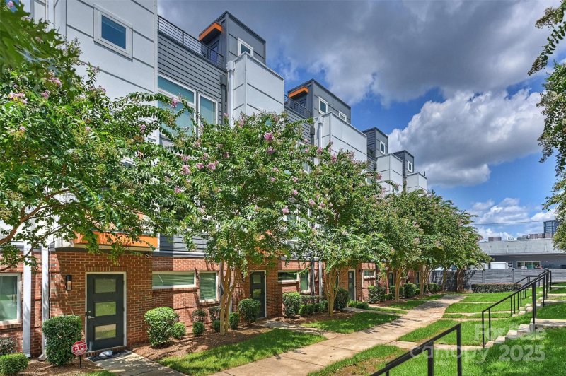 Property image 2 of 2438 Brelade Place in South End, Charlotte, NC 28203