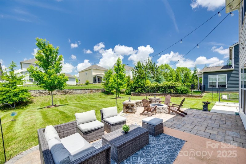 Property image 4 of 16008 Weeping Valley Drive in McCullough, Fort Mill, SC 29715