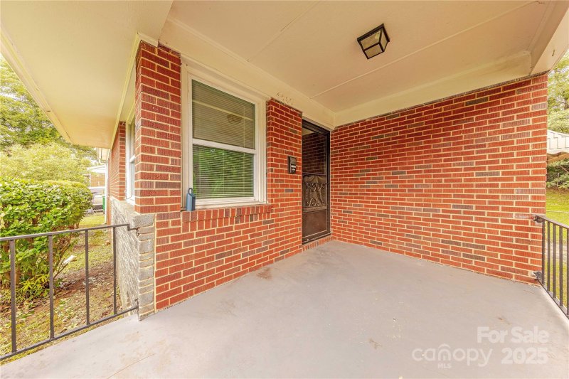 Property image 2 of 4500 Morgan Street in Beechwood Acres, Charlotte, NC 28208