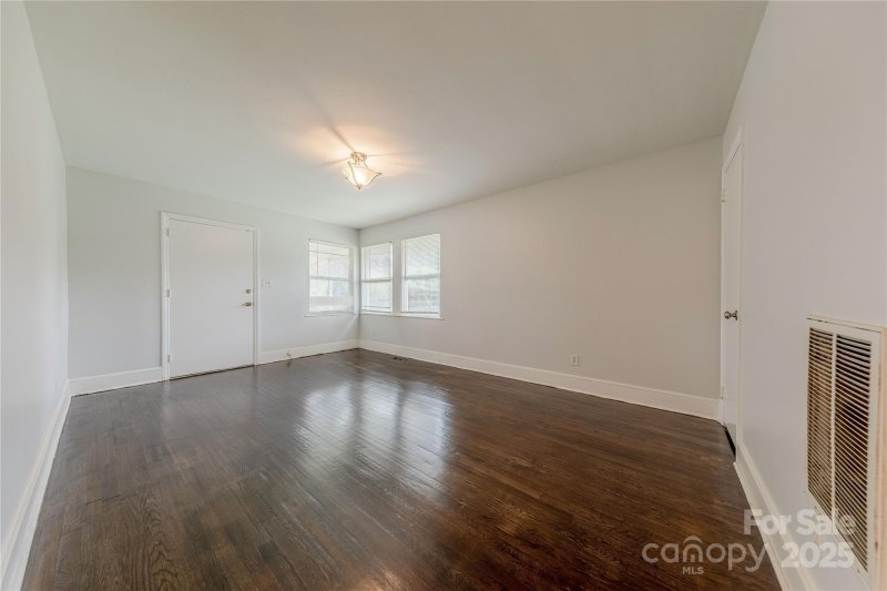 Property image 5 of 4500 Morgan Street in Beechwood Acres, Charlotte, NC 28208