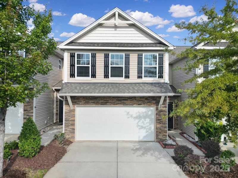 832 Summerlake Drive