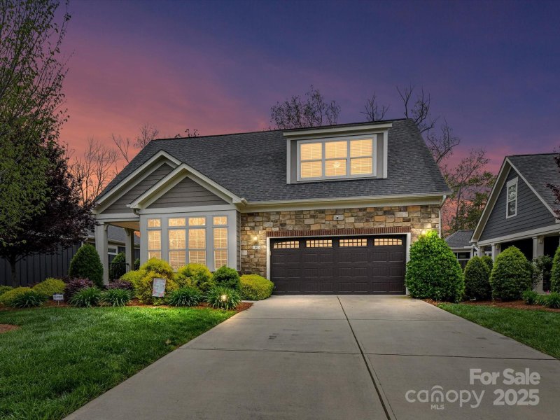 The Courtyards At Wesley Chapel, Waxhaw Community