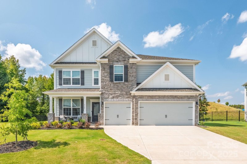 Property image 3 of 5127 Silver Creek Lane in Sylvan Creek, Denver, NC 28037