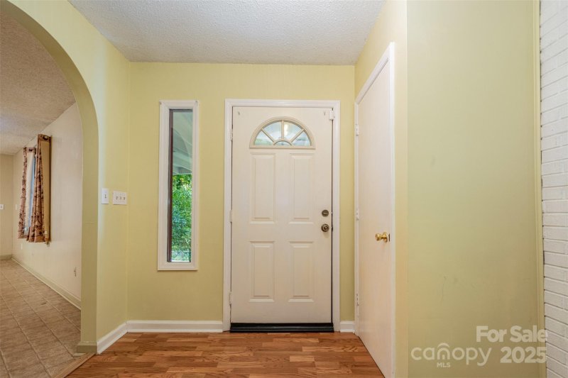Property image 4 of 5733 Simpson Road in Oakdale, Charlotte, NC 28216