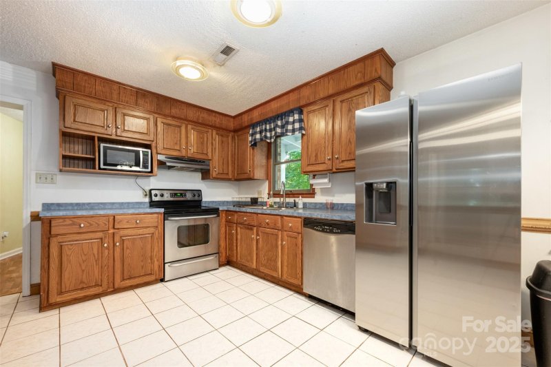 Property image 5 of 5733 Simpson Road in Oakdale, Charlotte, NC 28216