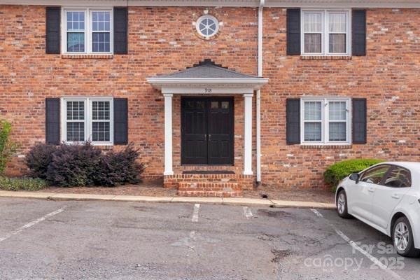 Property image 4 of 918 Mcalway Road in McAlway Manor, Charlotte, NC 28211