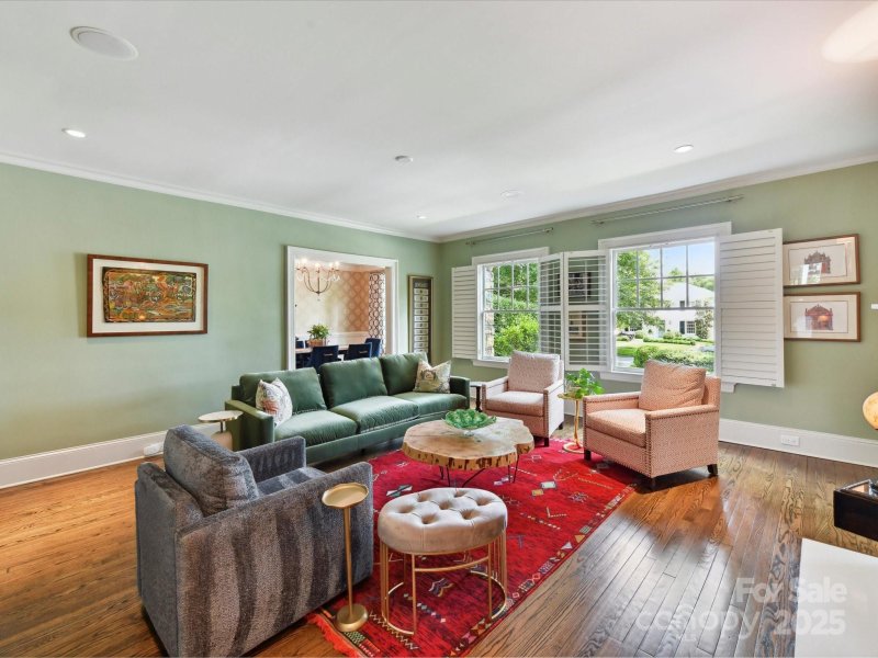 Property image 5 of 2526 Sherwood Avenue in Myers Park, Charlotte, NC 28207