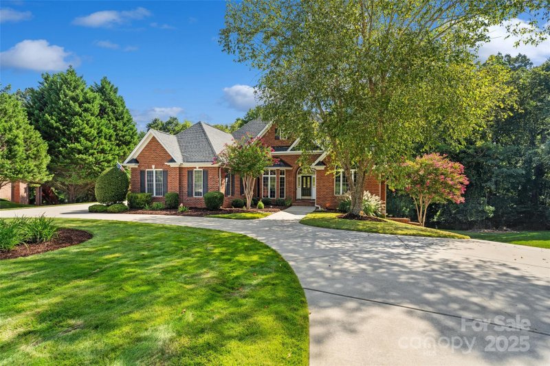 Property image 3 of 1116 Torrington Circle in Laurel Creek, Rock Hill, SC 29732