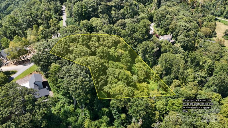 Property image 5 of 2222 Sleepy Hollow Drive in Avalon, Waynesville, NC 28785