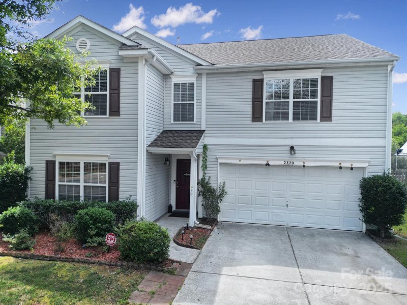 Property image 4 of 2320 Kirkgate Lane in Buckleigh, Charlotte, NC 28215