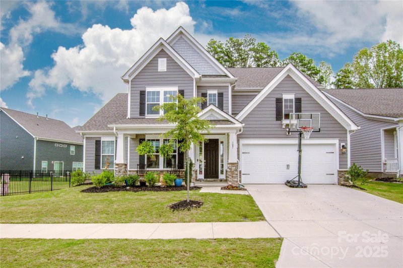 107 Winterberry Street