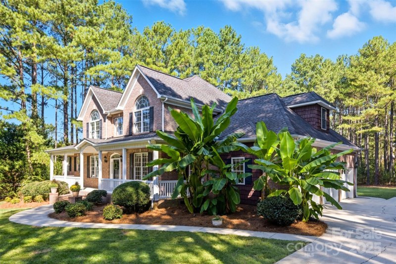 Property image 3 of 807 Land Grant Court in Estates at Windswept Cove, York, SC 29745