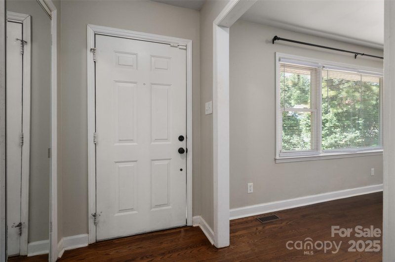 Property image 3 at 1054 White Plains Road, Charlotte, NC 28213