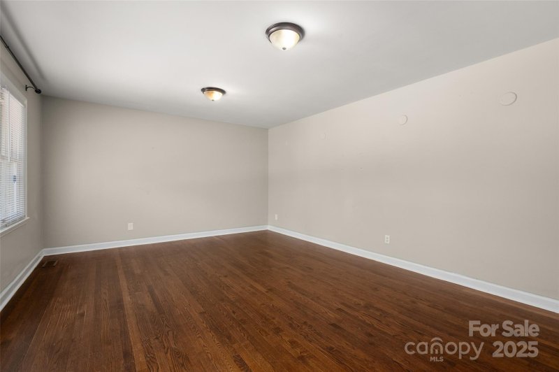 Property image 4 at 1054 White Plains Road, Charlotte, NC 28213