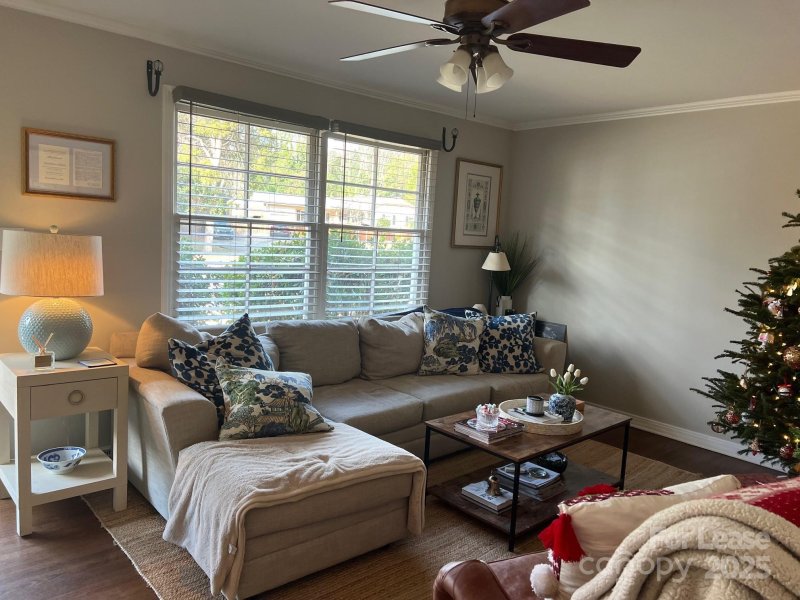 Property image 3 at 5531 Farmbrook Drive, Charlotte, NC 28210