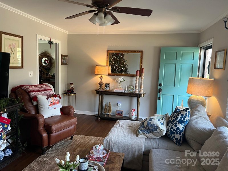 Property image 4 at 5531 Farmbrook Drive, Charlotte, NC 28210