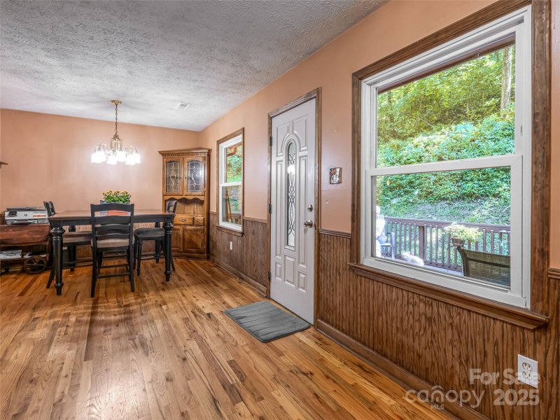 Property image 4 of 50 Tuckaway Drive in Kenwood, Asheville, NC 28803