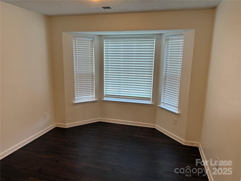 Property image 5 of 8821 Cameron Spring Road in Woods At Coulwood, Charlotte, NC 28214