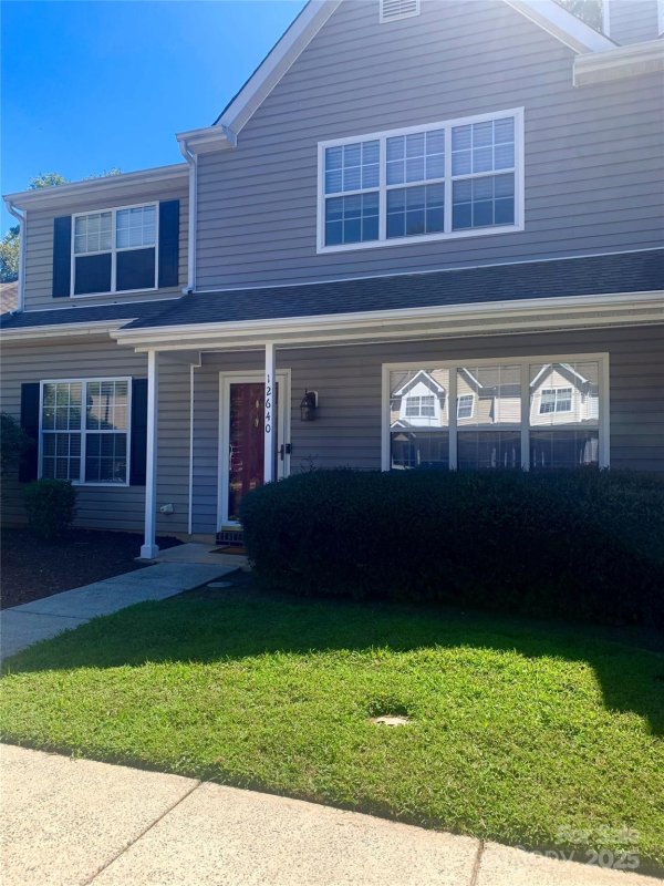 Property image 2 of 12640 Tucker Crossing Lane in Roxborough, Charlotte, NC 28273