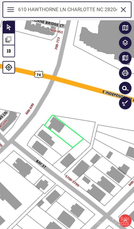 Property image 3 of 610 Hawthorne Lane in Elizabeth, Charlotte, NC 28204