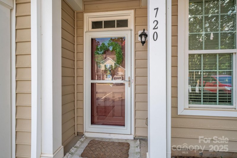 Property image 2 of 720 River Park Road in Waters Edge, Belmont, NC 28012