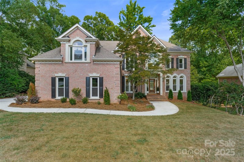 Ballantyne Country Club, Charlotte Community